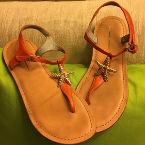 A Pilero and the Leatherpress sandal